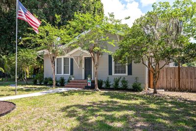 57 S Trowell Avenue, House other with 3 bedrooms, 1 bathrooms and null parking in Umatilla FL | Image 3