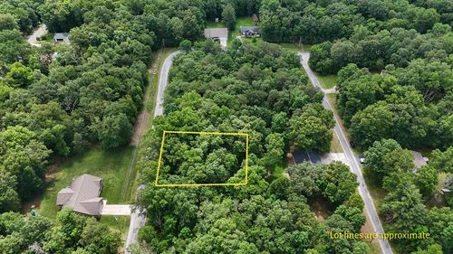 6110 Pocahontas Ln, Crossville, TN, 38572-6741 | Card Image