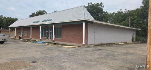 611 N Walnut St, Steele, MO, 63877-1549 | Card Image