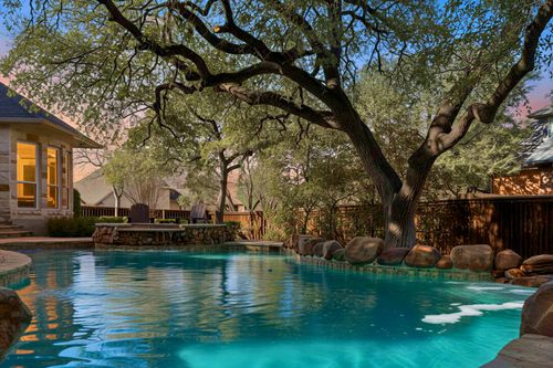 10901 Doswell Cv, Austin, TX, 78739-2073 | Card Image