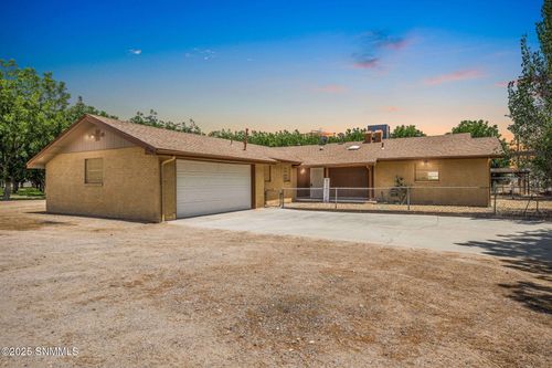 2265 Dona Ana Rd, Las Cruces, NM, 88007-5249 | Card Image