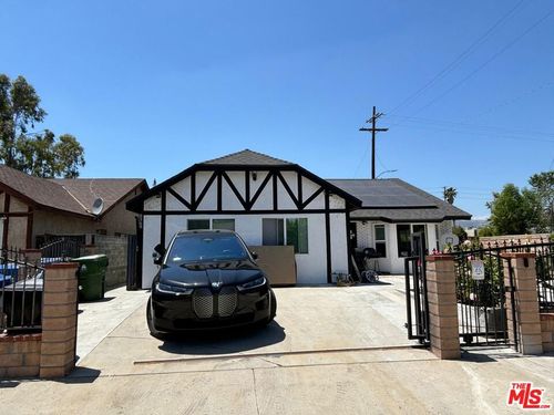 8369 Deering Ave, Canoga Park, CA, 91304-2768 | Card Image