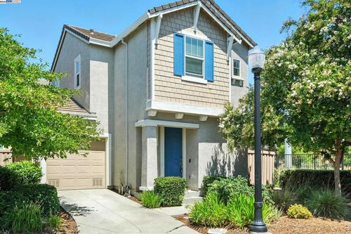 2501 Aimonetti Ave, Sacramento, CA, 95833-4432 | Card Image