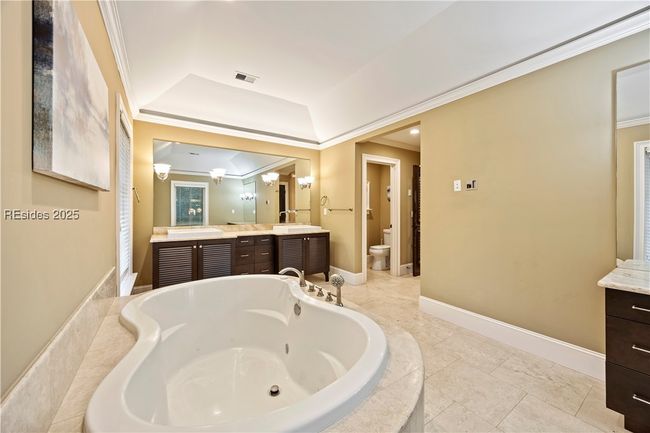 9 Armada St, House other with 6 bedrooms, 8 bathrooms and null parking in Hilton Head Island SC | Image 48