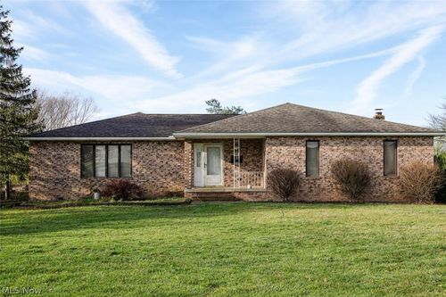 8920 York Road, North Royalton, OH, 44133 | Card Image