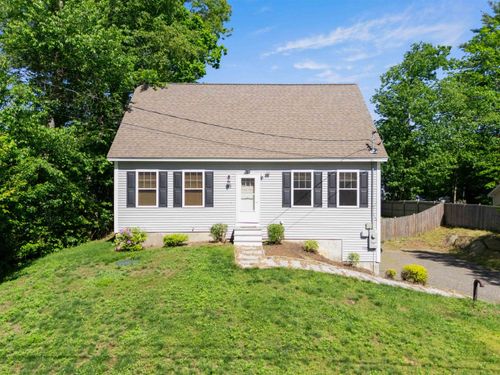 38 Regina Ave, Raymond, NH, 03077-2070 | Card Image