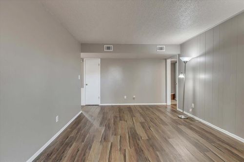 apt-3-1711 E Lindsey St, Norman, OK, 73071-1854 | Card Image