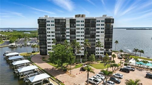 226-4265 Bay Beach Ln, FORT MYERS BEACH, FL, 33931-6903 | Card Image