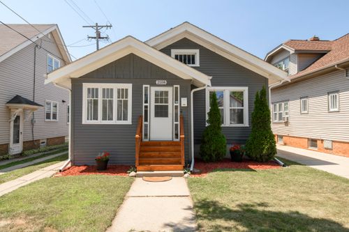 2108 Ashland Ave, RACINE, WI, 53403-4248 | Card Image