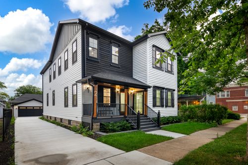 223 Center St, Naperville, IL, 60540-4649 | Card Image