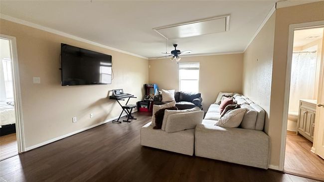 Upstairs Gameroom | Image 9