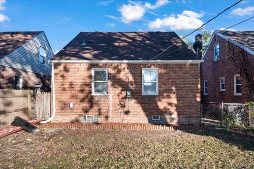 7403 Patton St, Detroit, MI, 48228-4624 | Card Image
