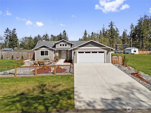 355 Bon Air Dr, Coupeville, WA, 98239-4313 | Card Image