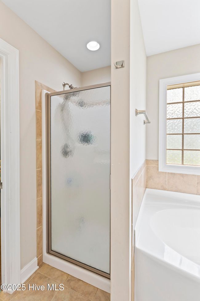 448 Barrel Dr, House other with 3 bedrooms, 2 bathrooms and 2 parking in Winterville NC | Image 33