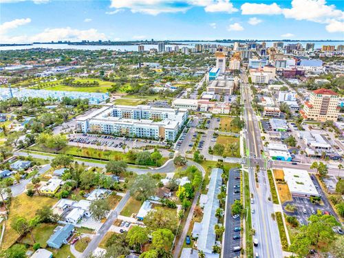 2897 Oak St, SARASOTA, FL, 34237-7343 | Card Image