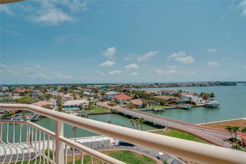 910-4900 Brittany Dr S, ST PETERSBURG, FL, 33715-1793 | Card Image