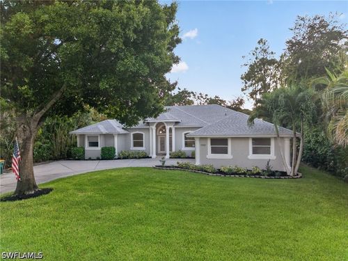 5761 Waxmyrtle Way, NAPLES, FL, 34109-0915 | Card Image