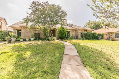 b-611 Lost Springs Ct, Arlington, TX, 76012-4976 | Card Image
