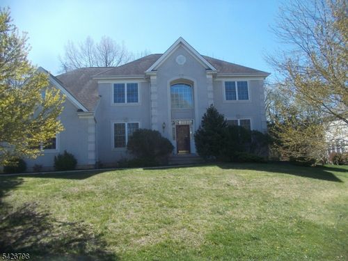 11 Shadow Hill Way, Hackettstown, NJ, 07840-5685 | Card Image