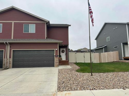 611 Copperfield Dr, Rapid City, SD, 57703-4839 | Card Image