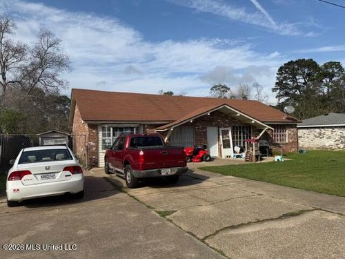 15212 Big Ridge Rd, Biloxi, MS, 39532-2844 | Card Image