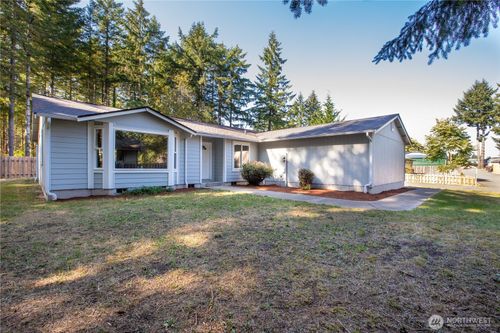 111 E Wilson St, Shelton, WA, 98584-2459 | Card Image