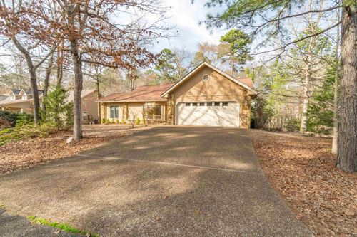 2 Quieto Pl, Hot Springs Village, AR, 71909-8104 | Card Image