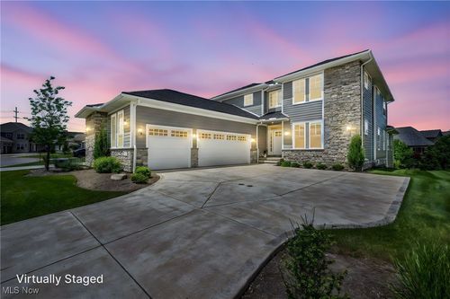 3575 Rembrandt Ln, Pepper Pike, OH, 44124-5766 | Card Image