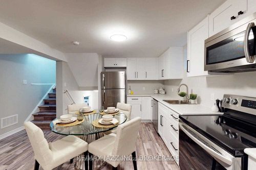 {{alt}} | Card Image