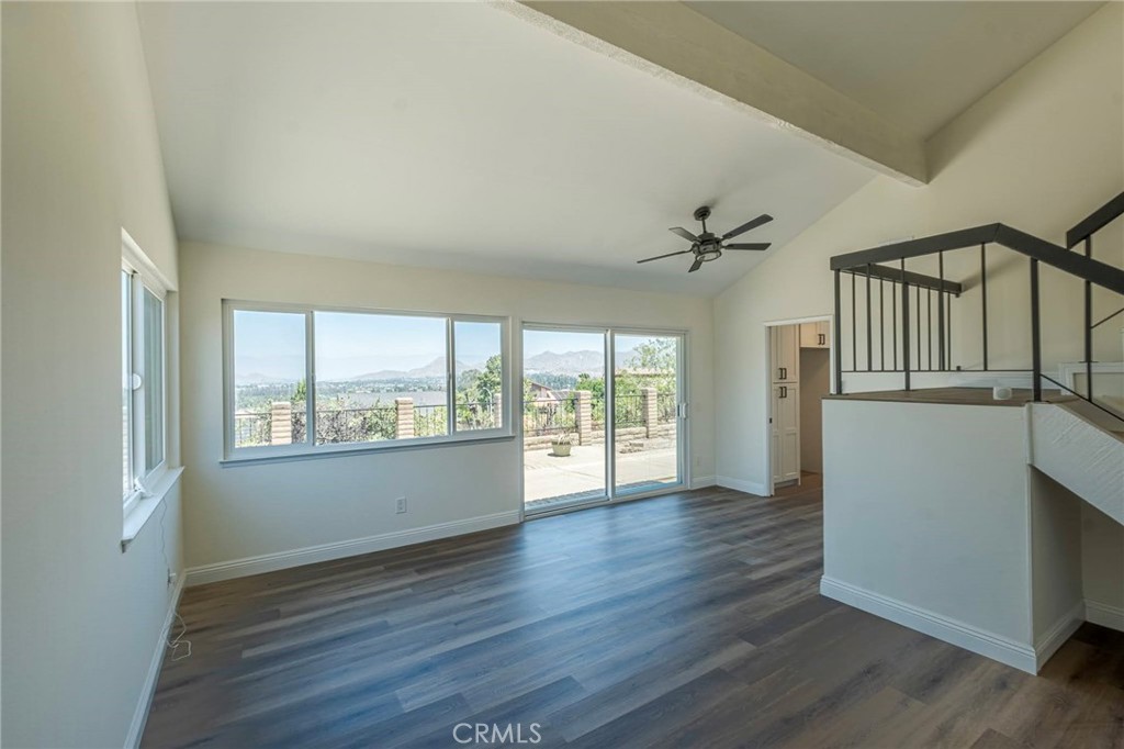 Residential Lease in Riverside 2