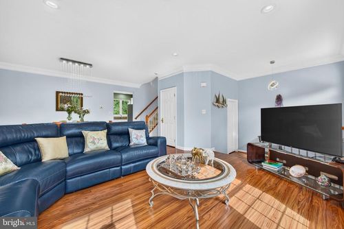 21358 Sawyer Sq, ASHBURN, VA, 20147-4729 | Card Image