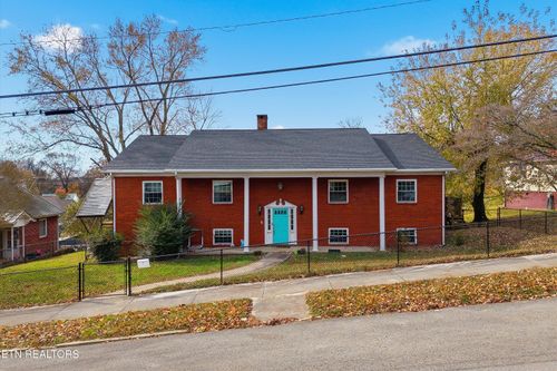 402 N A St, Lenoir City, TN, 37771-1847 | Card Image