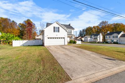 3801 Mc Allister Dr, House other with 3 bedrooms, 2 bathrooms and 2 parking in Clarksville TN | Image 2