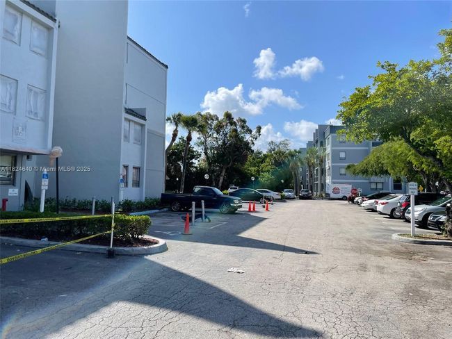 APT-401 - 1750 N Congress Ave, Condo with 2 bedrooms, 2 bathrooms and null parking in West Palm Beach FL | Image 6