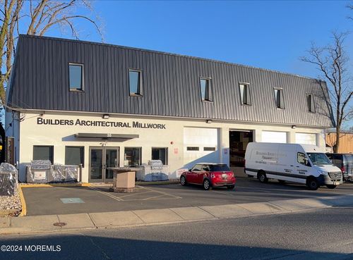 35 Haddon Ave, Shrewsbury, NJ, 07702-4007 | Card Image