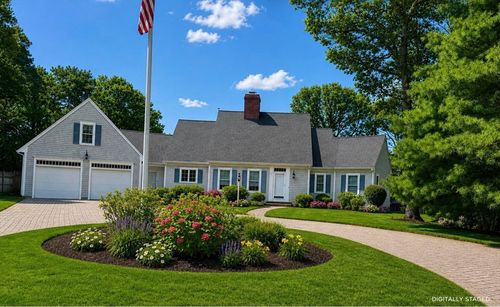 9 Bakers Pond Rd, South Dennis, MA, 02660-2546 | Card Image