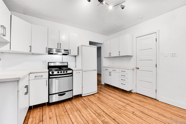 3164 Hanley St, Home with 0 bedrooms, 4 bathrooms and null parking in Hamtramck MI | Image 8