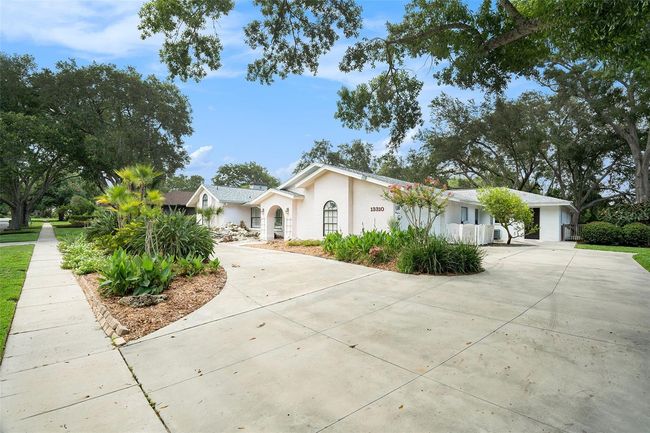 13310 Golf Crest Cir, House other with 6 bedrooms, 3 bathrooms and null parking in TAMPA FL | Image 28