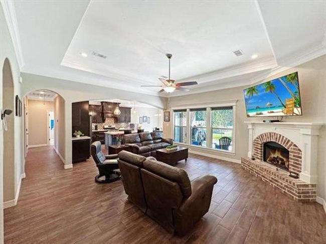 10410 Jordan Ave, House other with 4 bedrooms, 2 bathrooms and 2 parking in Beaumont TX | Image 5
