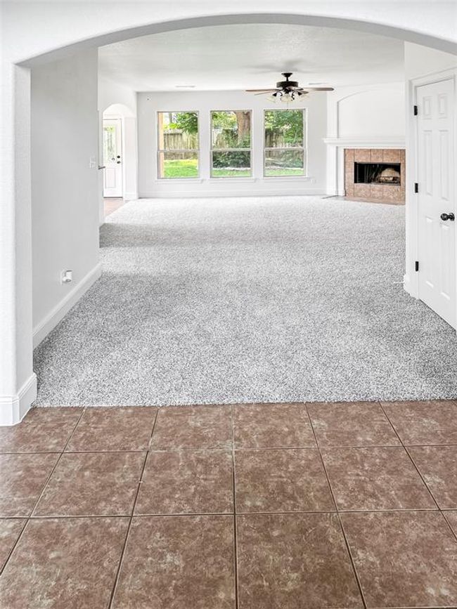 View from the front entrance to the living area | Image 4