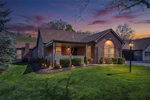 106 Barrington Dr, Oakdale, PA, 15071-3042 | Card Image