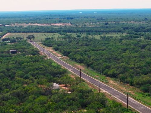 112 County Road 2644, Moore, TX, 78057-2245 | Card Image