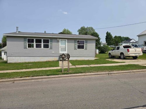 310 N Main St, Monona, IA, 52159-8216 | Card Image