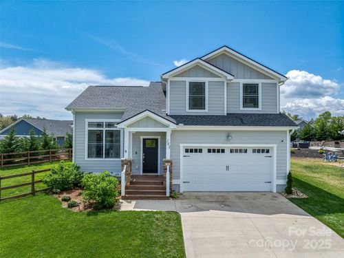 143 Windy Acres Knoll Dr, Hendersonville, NC, 28792-0547 | Card Image