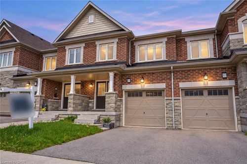 457 Queen Mary Dr, Brampton, ON, L7A4L2 | Card Image