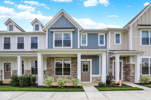 8558 Goldfinch Rd, Brownsburg, IN, 46112-9594 | Card Image