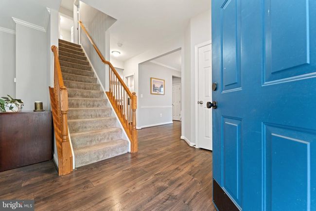 8754 Grantham Ct, House other with 3 bedrooms, 4 bathrooms and null parking in BRISTOW VA | Image 4
