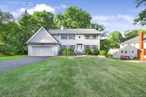 24 Hillcrest Dr, Salisbury Mills, NY, 12577-5017 | Card Image