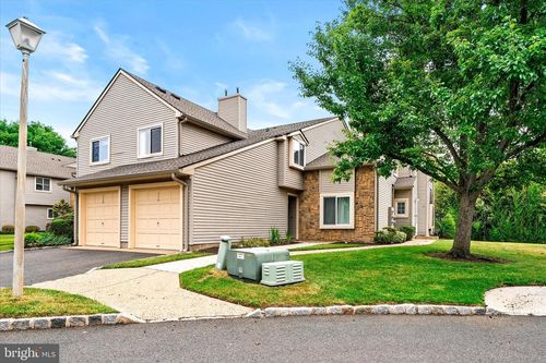 114 Teal Ct, East Windsor, NJ, 08520-2634 | Card Image