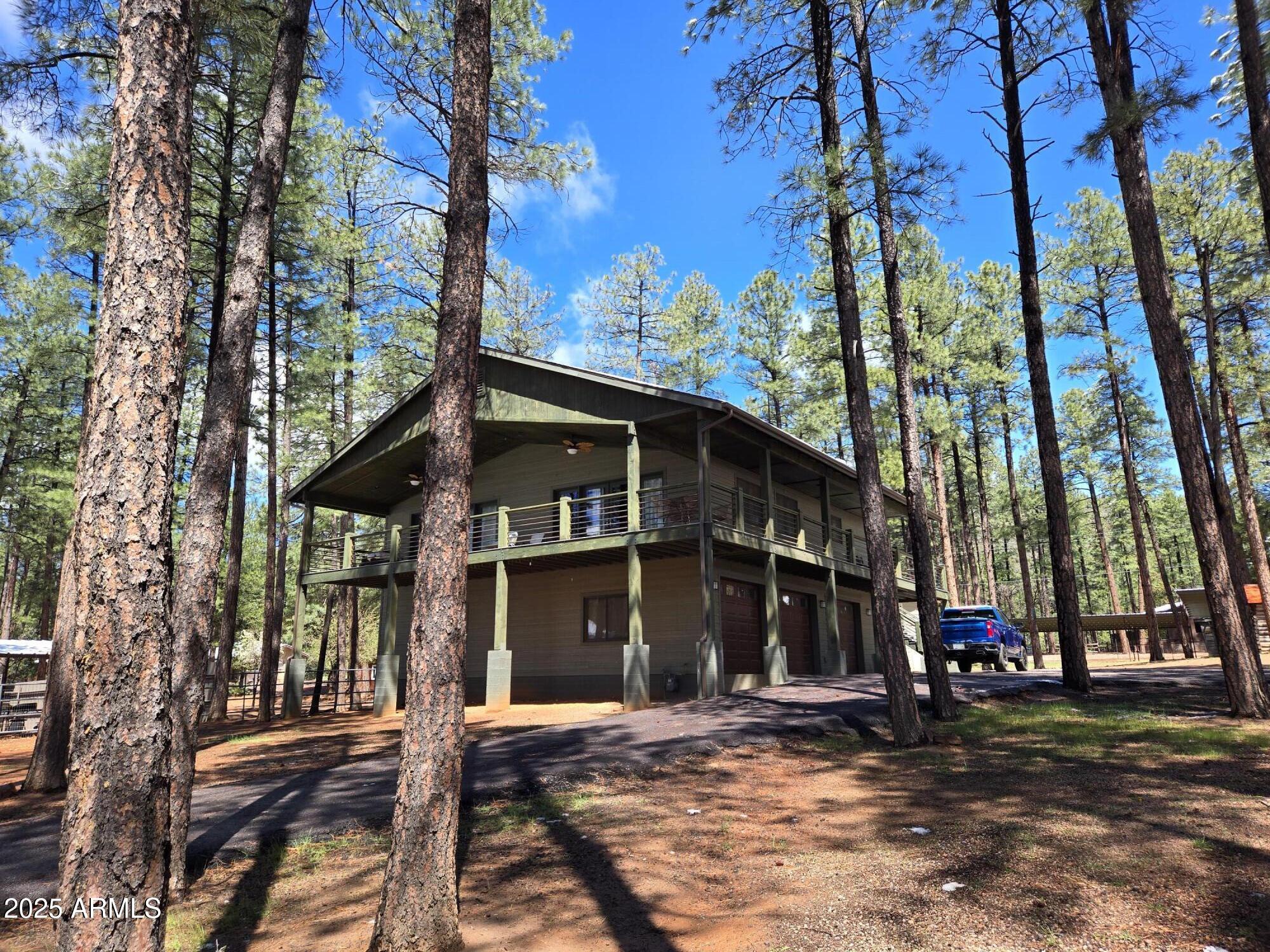 Residential in Pine